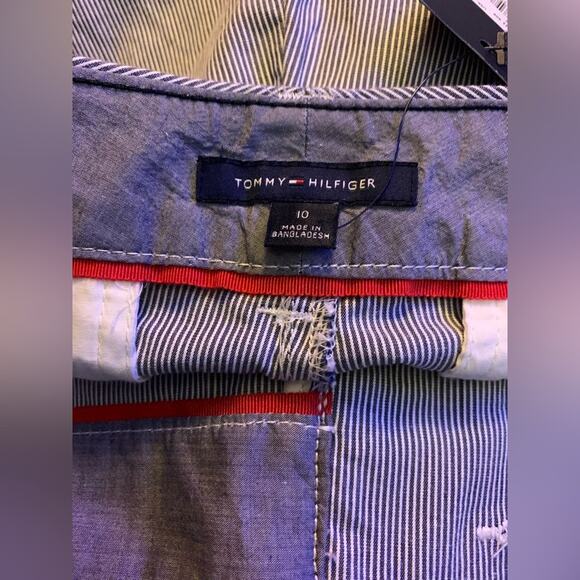 Tommy Hilfiger Women's 5 Inseam Shorts, Size 10, Blue White Stripe - Picture 5 of 9